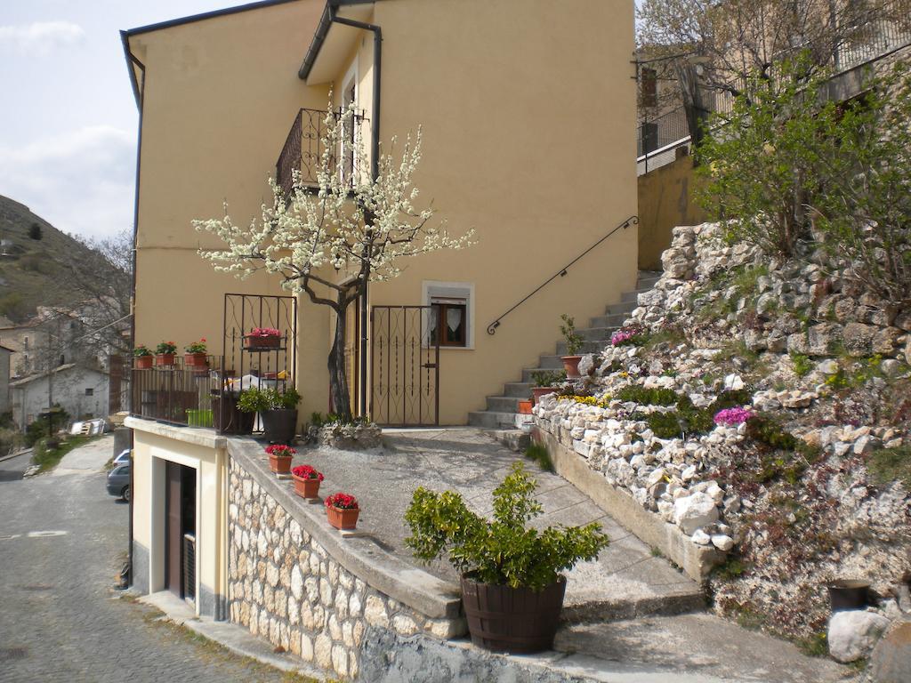 Hotel La Candeletta Santo Stefano Di Sessanio Zimmer foto